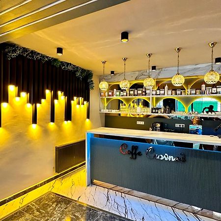 Crowned Plus Hotel اسطنبول المظهر الخارجي الصورة