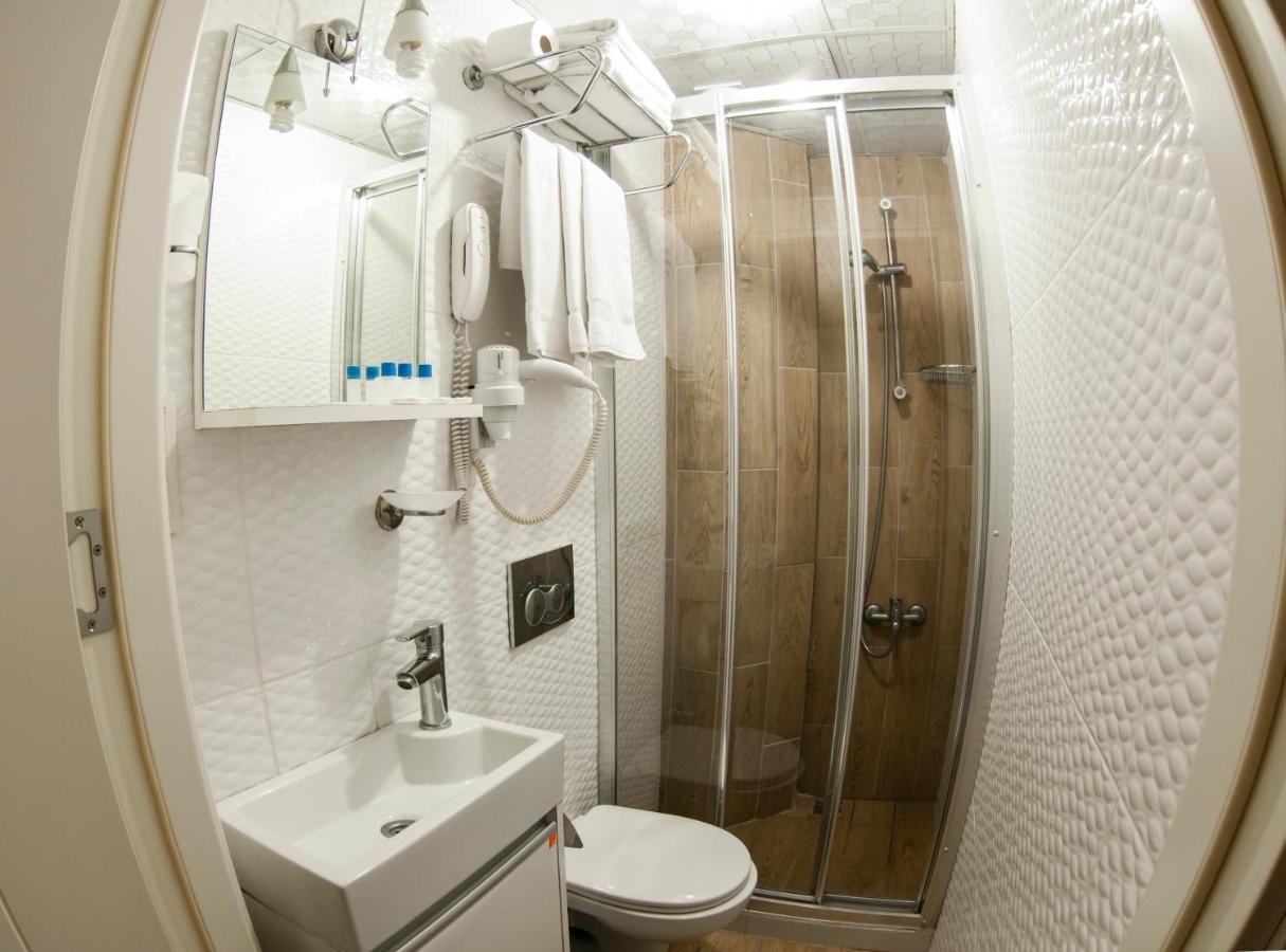 Crowned Plus Hotel اسطنبول المظهر الخارجي الصورة