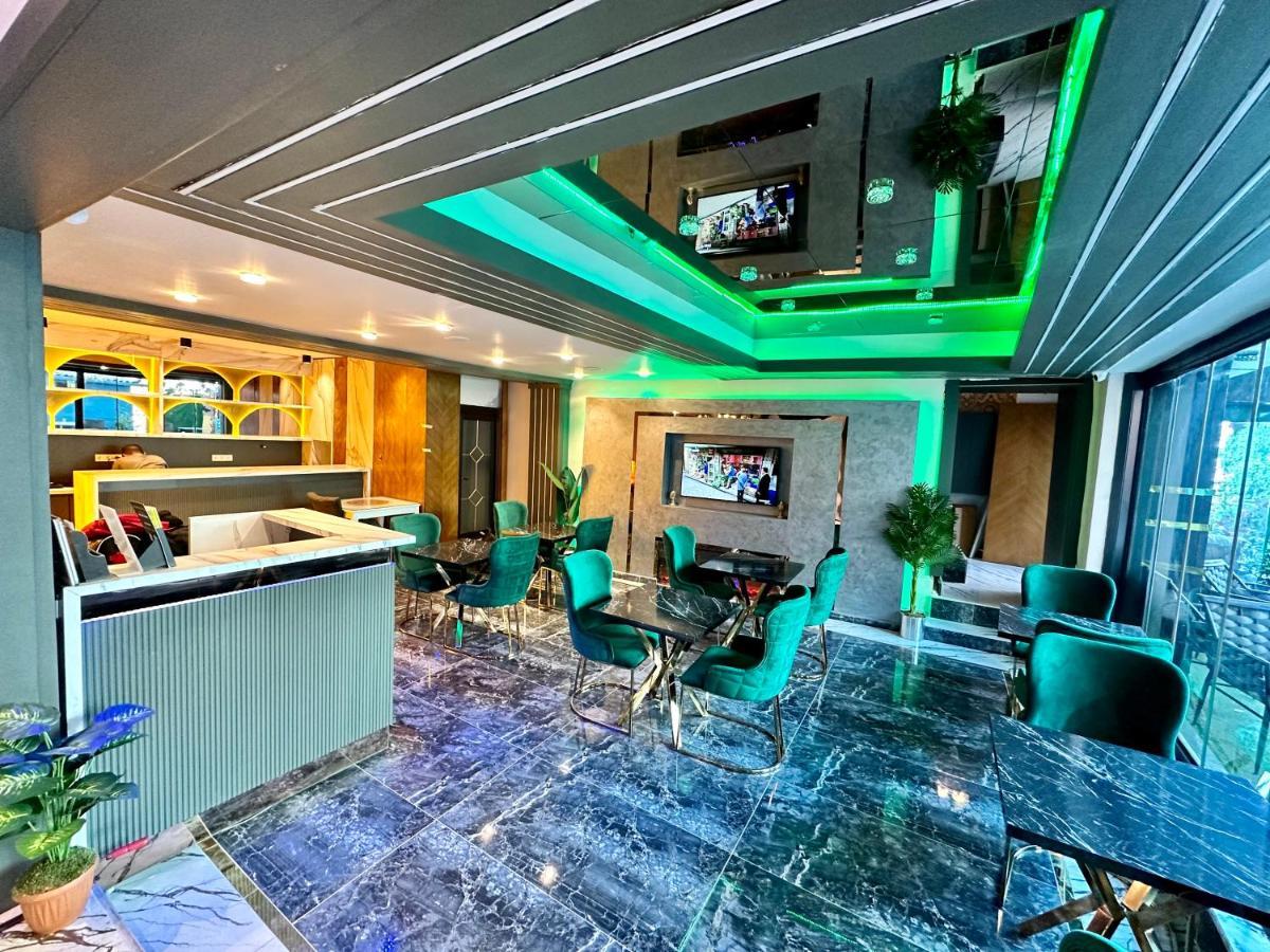 Crowned Plus Hotel اسطنبول المظهر الخارجي الصورة