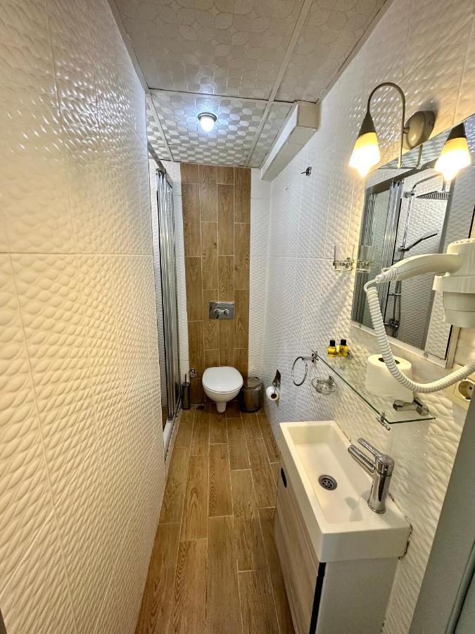 Crowned Plus Hotel اسطنبول المظهر الخارجي الصورة