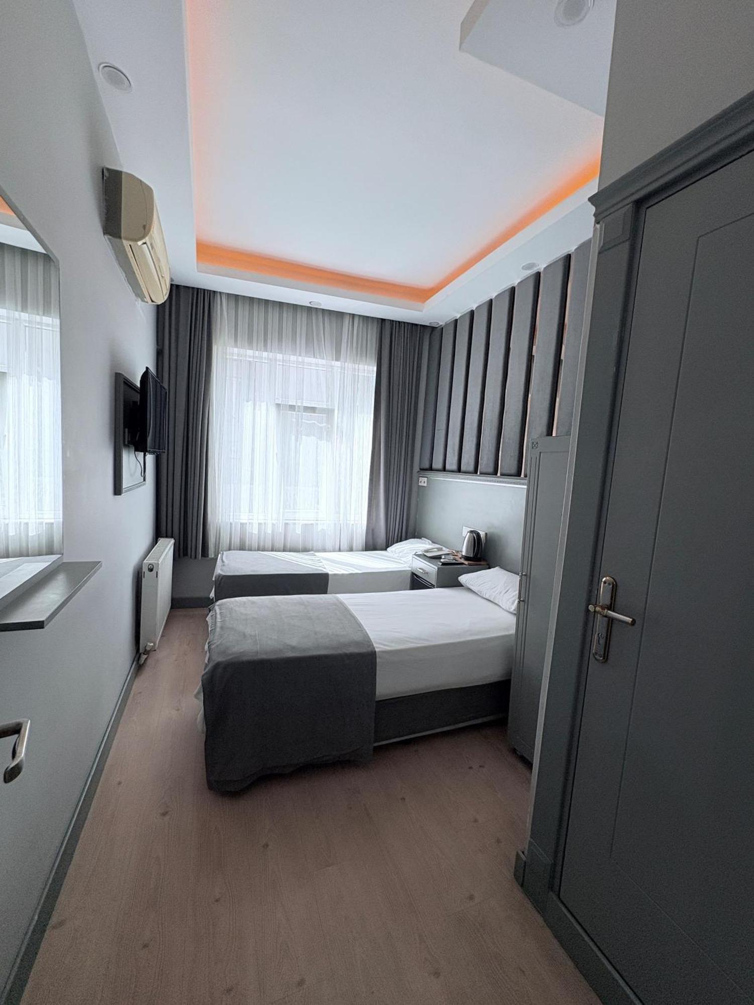 Crowned Plus Hotel اسطنبول المظهر الخارجي الصورة